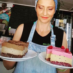 Raw bakery & other plantbased treats at Eko-Logiskt konceptcafé in Falkenberg