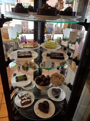 Raw vegan pastries, cakes and other vegan treats in all sorts of flavours! at Eko-Logiskt konceptcafé in Falkenberg