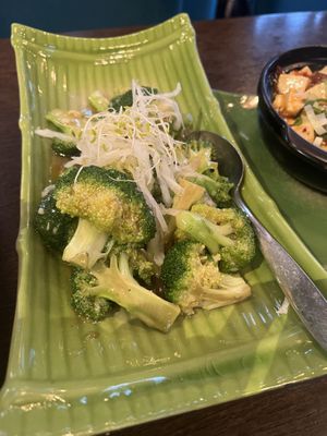 Broccoli (vegan & GF)  at Soya in Bergen