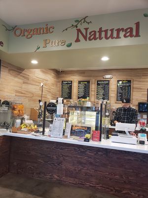 Counter Juice bar smoothie at Natural World Market & Cafe in Redondo Beach