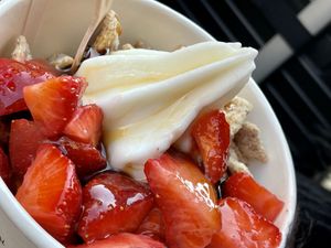 ice cream at YOMARO in Krefeld