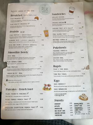 Pink heart indicates vegan  at Pluk in Amsterdam