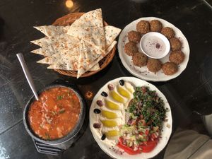 Pasolia, Salad garlic hummus, Falafel 10pcs, and falt bread  at Wardah in Jeju