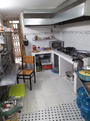 Clean kitchen at Filthy Vegan in Ho Chi Minh City