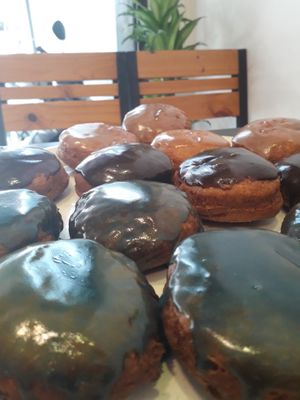 3 flavours of donuts.
Vanilla Sky
Chocolate
Vanilla icing at Filthy Vegan in Ho Chi Minh City