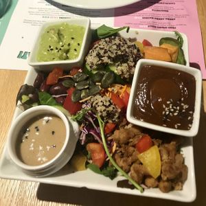 Buddy bowl at Green Flamingo in Innsbruck