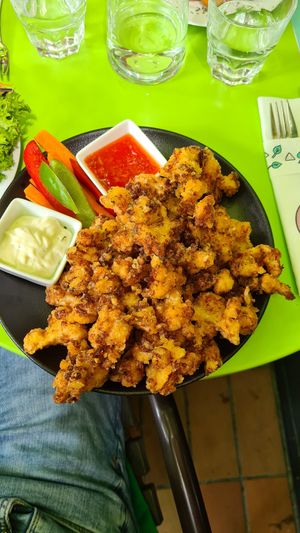 Cauliflower wings at Green Flamingo in Innsbruck