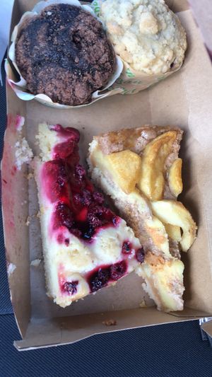 Chocolate / blueberries muffin + raspberries cream pie + apple pie  at Green Flamingo in Innsbruck