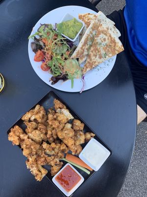 Cauliflower-Wings und Caesadillas  at Green Flamingo in Innsbruck