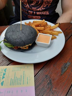 hot burger at Green Flamingo in Innsbruck