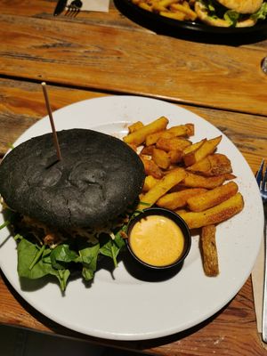 Hellfire burger at Green Flamingo in Innsbruck