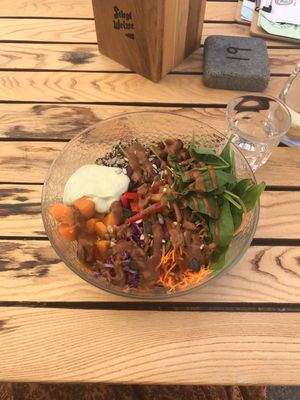 Buddy bowl at Green Flamingo in Innsbruck