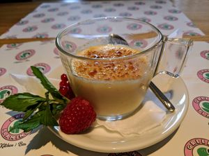 crème brûlée at Green Flamingo in Innsbruck