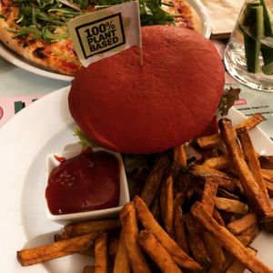 Flamingo Burger at Green Flamingo in Innsbruck