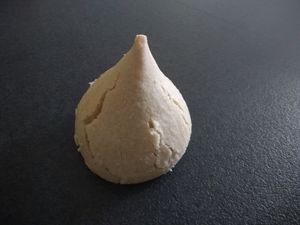 Montecao vanille 1,60eur (vegan) at Delices des Tunis in Toulouse