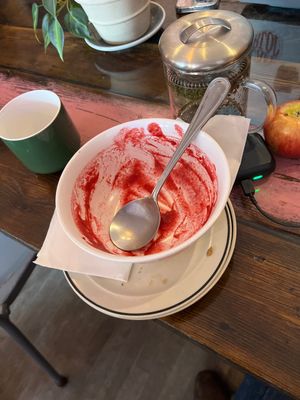   at Paquebot - Mont-Royal in Montreal