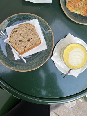   at Man Versus Machine Coffee Roasters in Munich