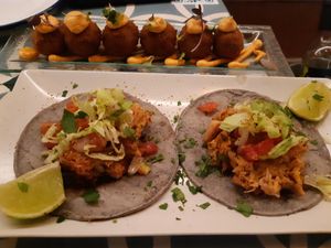 Starter: Jackfruit tacos at VEGA - Alamo in Madrid