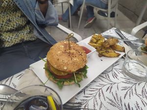 Hamburguesa at VEGA - Alamo in Madrid