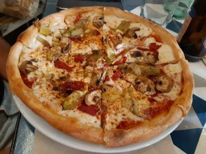 Main / Pizza at VEGA - Alamo in Madrid