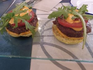 Daily menu / main course / Hamburg steak at VEGA - Alamo in Madrid