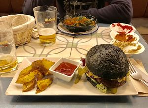 Quinoa burger at VEGA - Alamo in Madrid