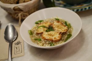 sweet onion soup in madrilenian white wine with "gruyere" toast at VEGA - Alamo in Madrid