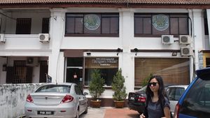 Front of Cafe at JanxDen Greenlife Cafe in Penang