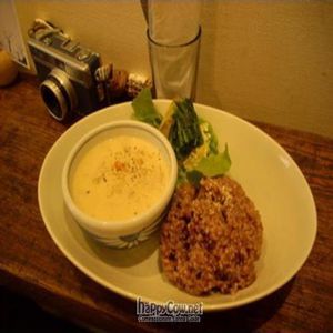One of Lunch sets of 'Mone'.
'Cashew nuts cream stew set '(with salad 1000yen) at Mone in Tokyo