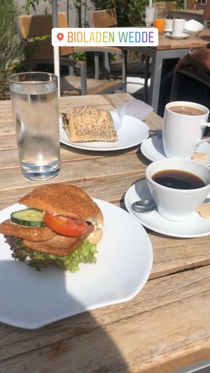 Vegan Burger  at Wedde.bio Paderborn in Paderborn