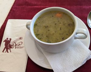  at Walzer Etterem es Panzio in Velence