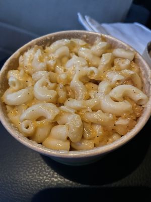 Mac n cheese   at How Delish HD in West Orange
