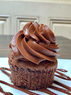  at SunCafe in Studio City