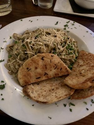 Fettuccine Alfredo with chicken  at SunCafe in Studio City