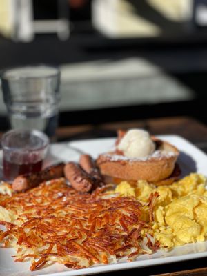  at SunCafe in Studio City