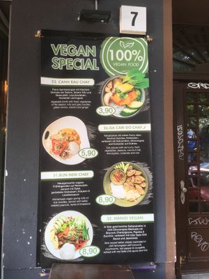 Separate vegan meny at Fire Tiger in Berlin