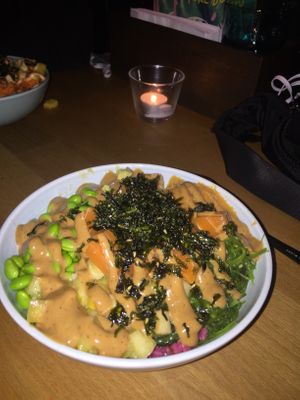 Individual vegan bowl with vegan sashimi  at Maui Poke Guys - Lange Reihe in Hamburg