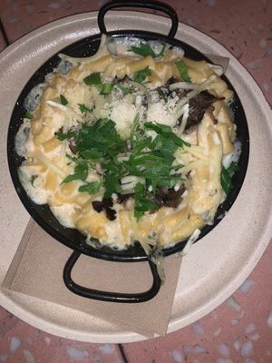 mac and cheese at Eden in Bondi Beach