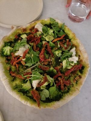 Green pizza at Eden in Bondi Beach