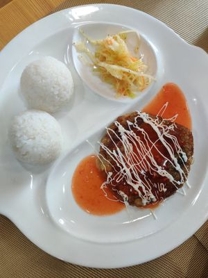 Schnitzel at Loving Hut - Ikh delguur in Ulaanbaatar