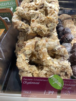 Baked goods  at Alnatura in Reutlingen