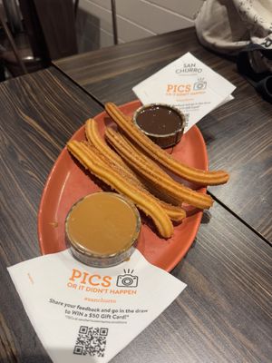Vegan churros with dark chocolate and biscoff dip😍  at San Churro in South Brisbane