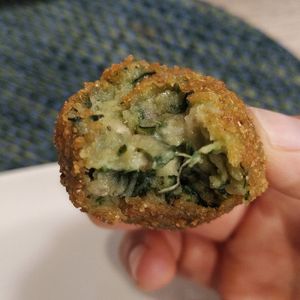 Croqueta de espinacas at La Cookessa Bio in Granollers