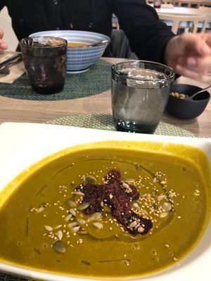 Crema de espinacas at La Cookessa Bio in Granollers