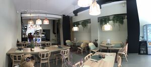 Vistes del local per dins at La Cookessa Bio in Granollers