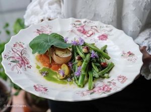 Haricots Verte nasturtium flowers roasted donut peaches photo by Serena at Momoshares  at Local Vegan in Seattle