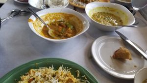  at Gateway To India in Springfield