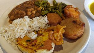 Saturday Buffet Vegan Options at Gateway To India in Springfield