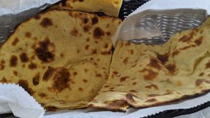 Roti bread at Gateway To India in Springfield