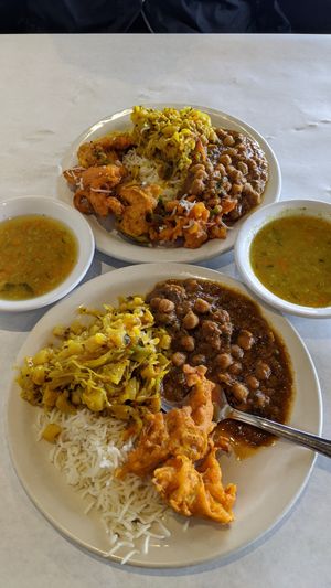 Saturday buffet vegan options at Gateway To India in Springfield